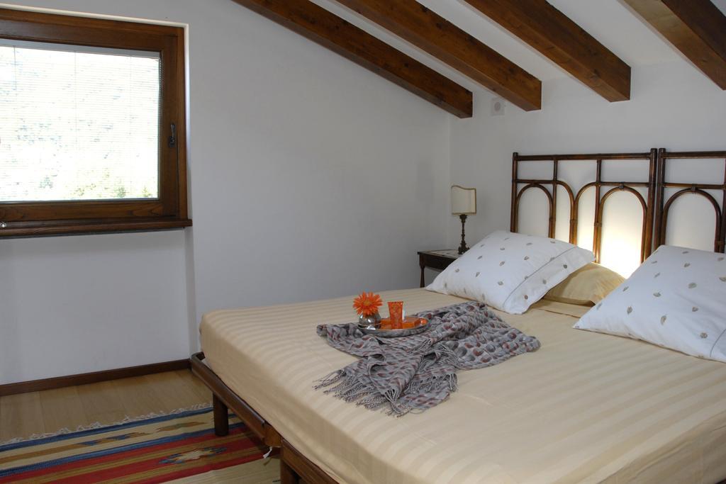 Alveluu Ristorante E Suites Tremezzo Rom bilde