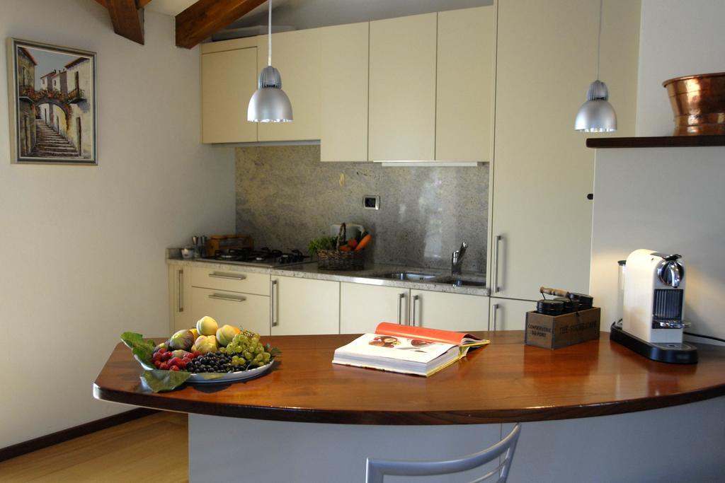 Alveluu Ristorante E Suites Tremezzo Rom bilde
